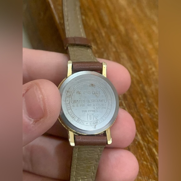 Vintage Acqua Indiglo Analog Watch‎ Gold Tone WR30M - Not Tested - Picture 7 of 8